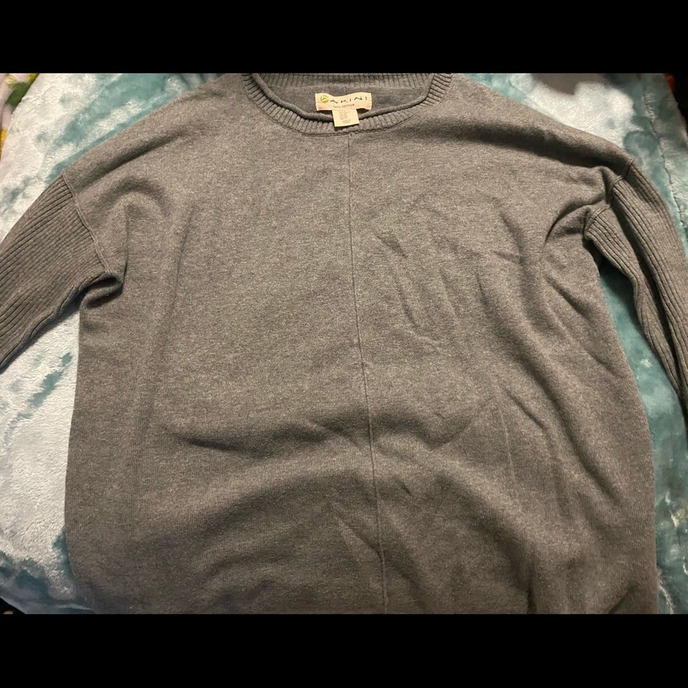 Akini grey sweater size xs